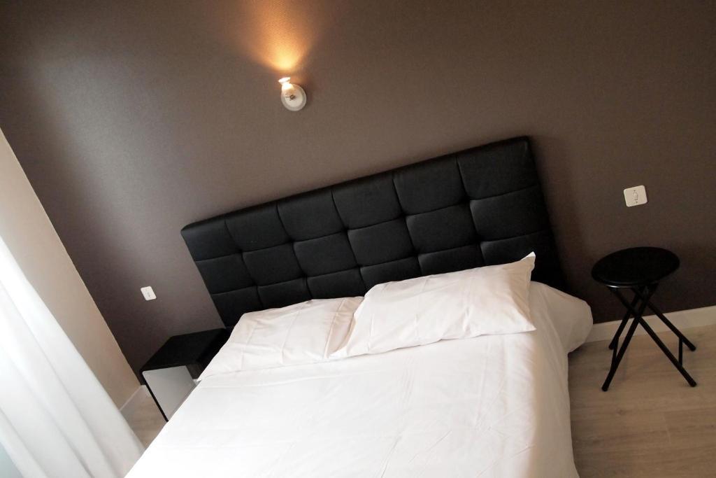 Hotel Le Rohu Séné المظهر الخارجي الصورة
