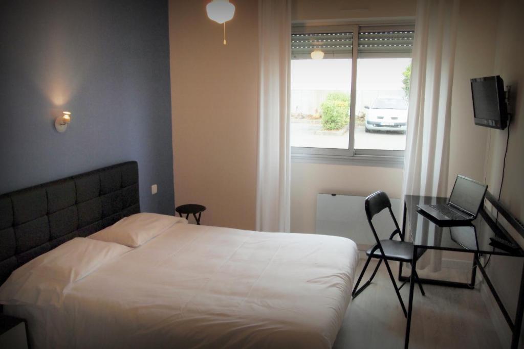 Hotel Le Rohu Séné الغرفة الصورة